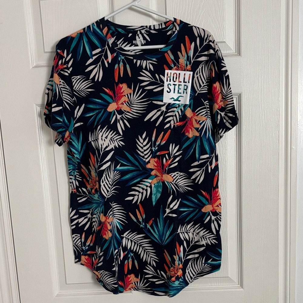 Hollister Tropical Print Tee - Black and Orange